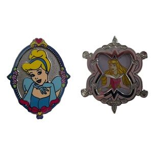 Disney Pins Set of 2 Aurora and Cinderella 3D Princess Portrait Frame 2004 EUC